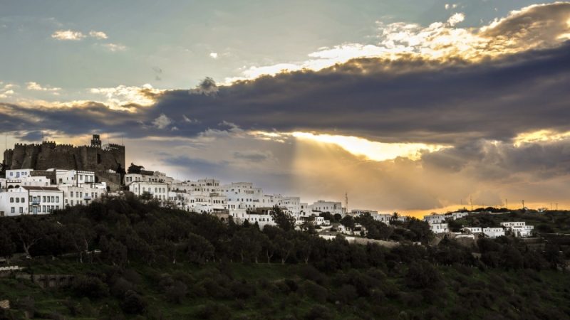 deltio-typou-ekkinisi-tis-aegean-regatta-apo-tin-patmo