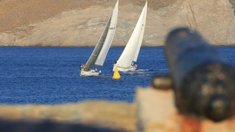 me-synarpastikes-maxes-oloklironetai-i-aegean-regatta-2019
