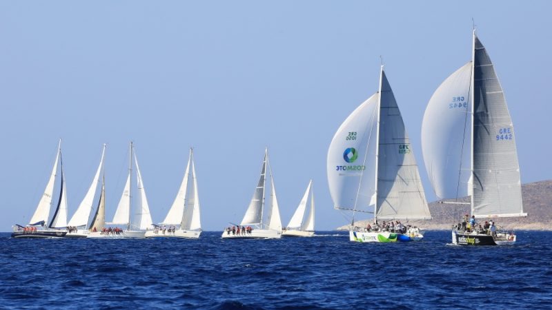kseperase-tis-40-symmetoxes-i-aegean-regatta-2019